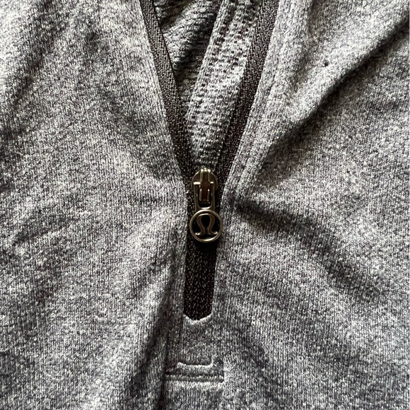 LULU HALF ZIP - Picture 4 of 5